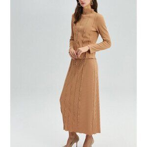 Touche Prive Women's Two Piece Seam Detailed  Skirt & Top Set - M